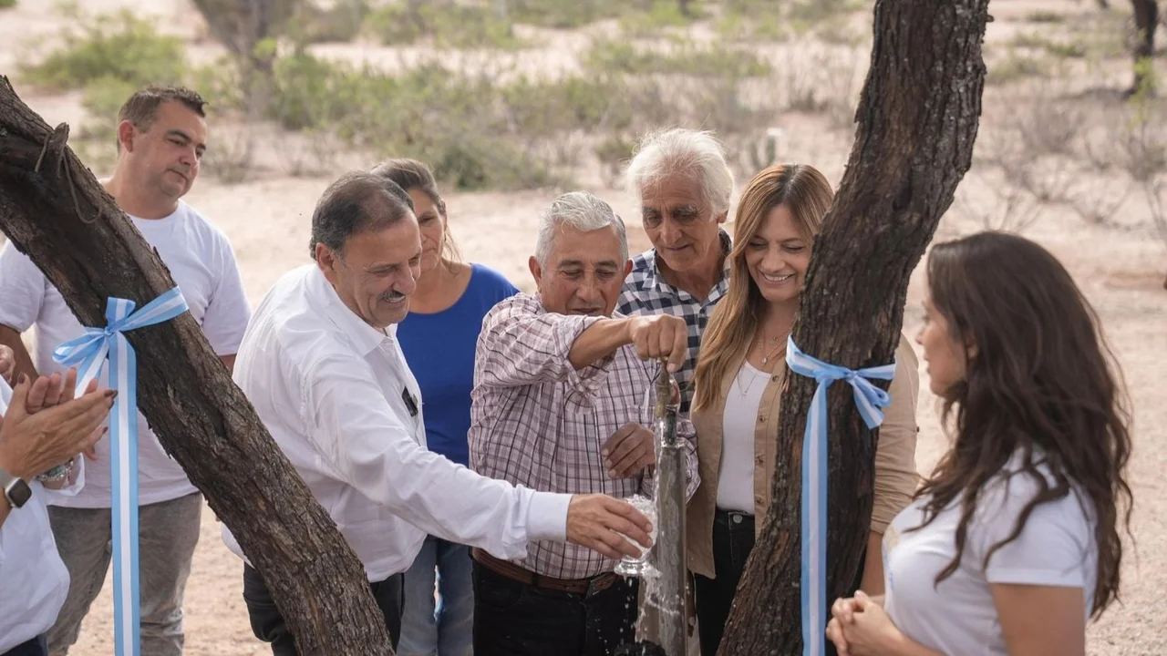 Avance en derechos: Quintela garantiza el acceso al agua, electricidad y conectividad en La Rioja