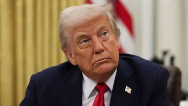 Trump desafía a los jueces que investigan el cumplimiento de sus fallos sobre deportación