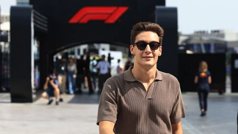Russell se muestra tranquilo en medio de negociación para extender contrato con Mercedes