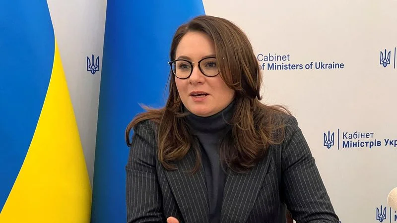 EEUU y Ucrania firman un memorándum como primer paso para un acuerdo sobre minerales, según Kiev