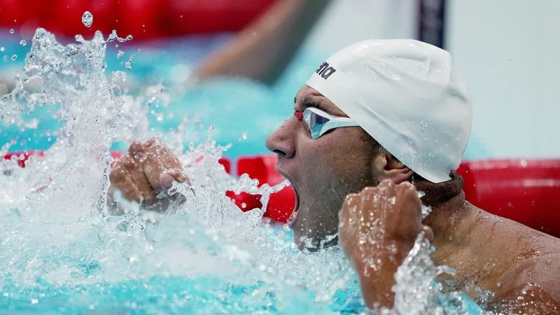 Hafnaoui, campeón de natación en Tokio, es inhabilitado 21 meses por infracciones de localización