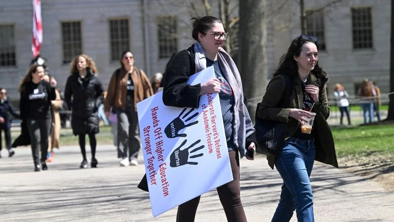El Gobierno de Trump busca registros de Harvard sobre financiación y vínculos con el extranjero