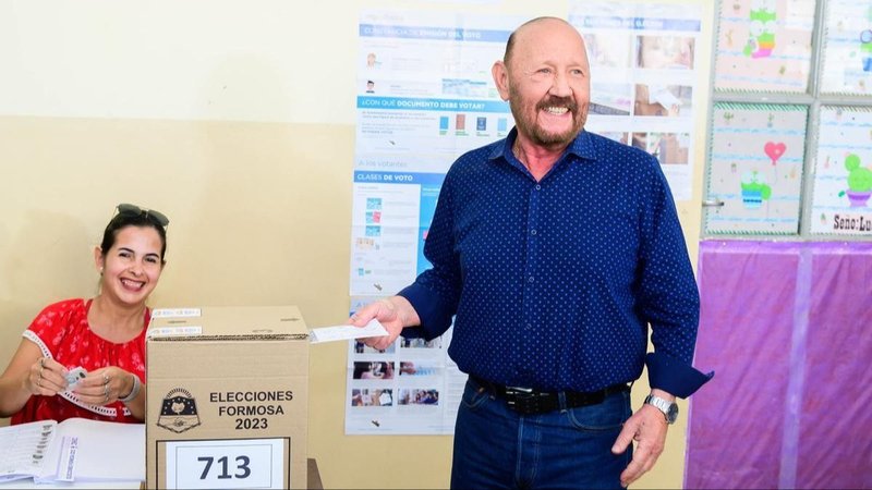 Elecciones 2025: Gildo Insfrán pisa fuerte en la campaña y presenta a los candidatos del peronismo