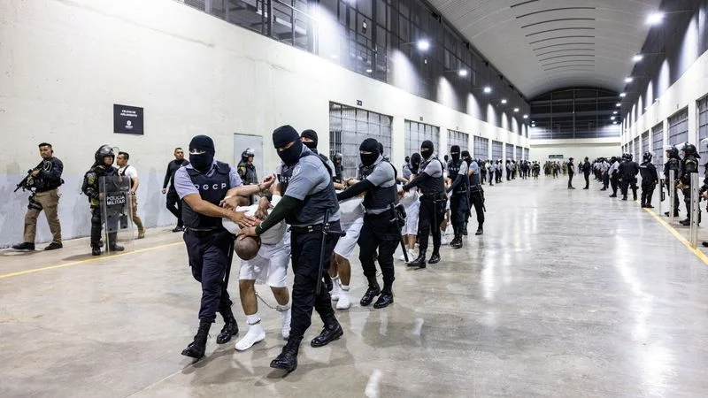 Tribunal apelaciones rechaza intento de Trump de acabar con estatus legal de migrantes venezolanos