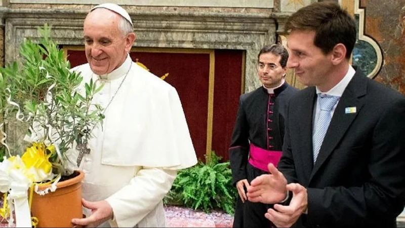 Lionel Messi le dio el último adiós al papa Francisco en Instagram.
