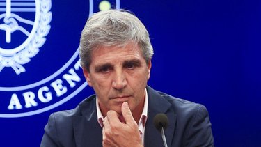 Caputo encendió la suba del dólar