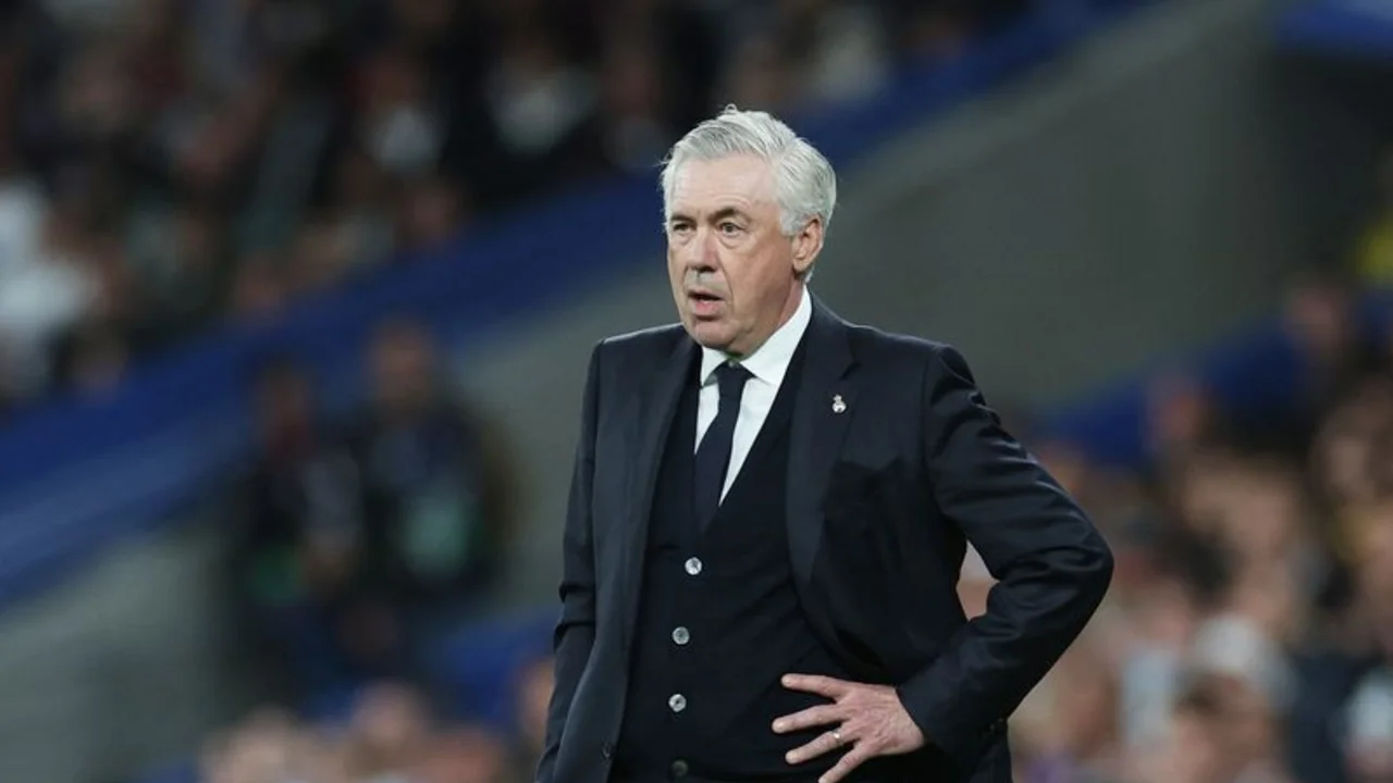 Ancelotti dice no estar preocupado por las especulaciones sobre su futuro en el Real Madrid