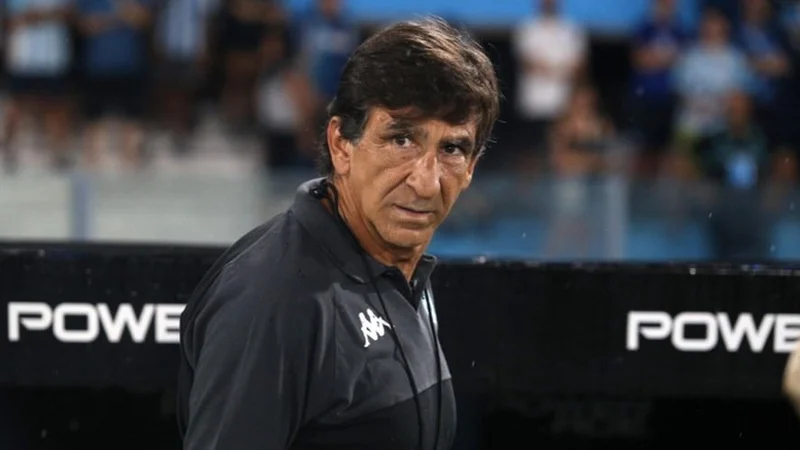 Insólito: un futbolista de Racing viajó a Chile pero no puede jugar vs. Colo Colo