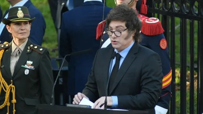 Malvinas: Milei se olvidó de su aval a la autodeterminación de los kelpers y se subió a una resolución de la OEA