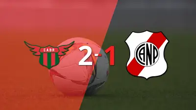 Boston River se impone con remontada 2-1 sobre Nacional Potosí Boston River se impone con remontada 2-1 sobre Nacional Potosí