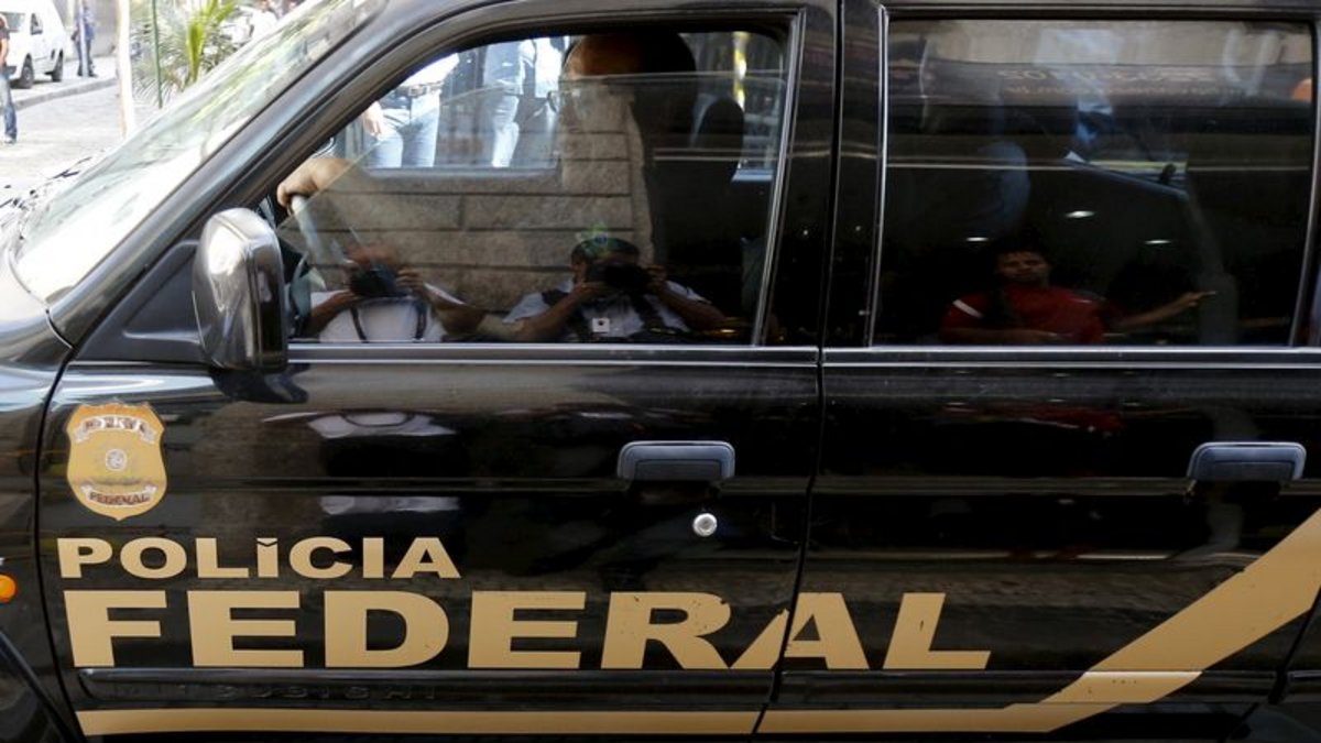 Brasil suspende a funcionarios de seguridad social, embarga bienes en ...