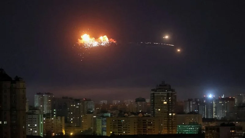 Un ataque con drones y misiles en Kiev causa nueve muertos y más de 70 heridos