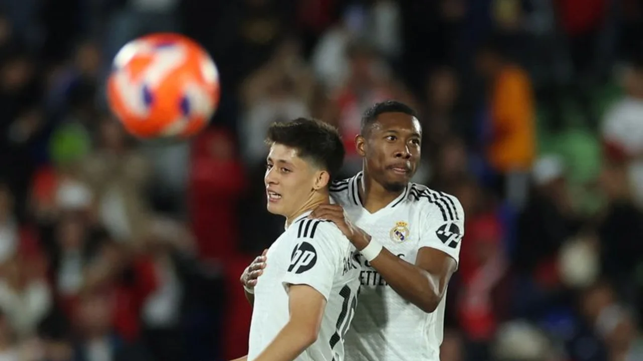 Los jugadores del Real Madrid Alaba y Camavinga se perderán la final de Copa contra el Barcelona