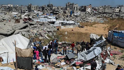 Israel mata al menos a 26 personas en Gaza y alcanza una comisaría de policía Israel mata al menos a 26 personas en Gaza y alcanza una comisaría de policía