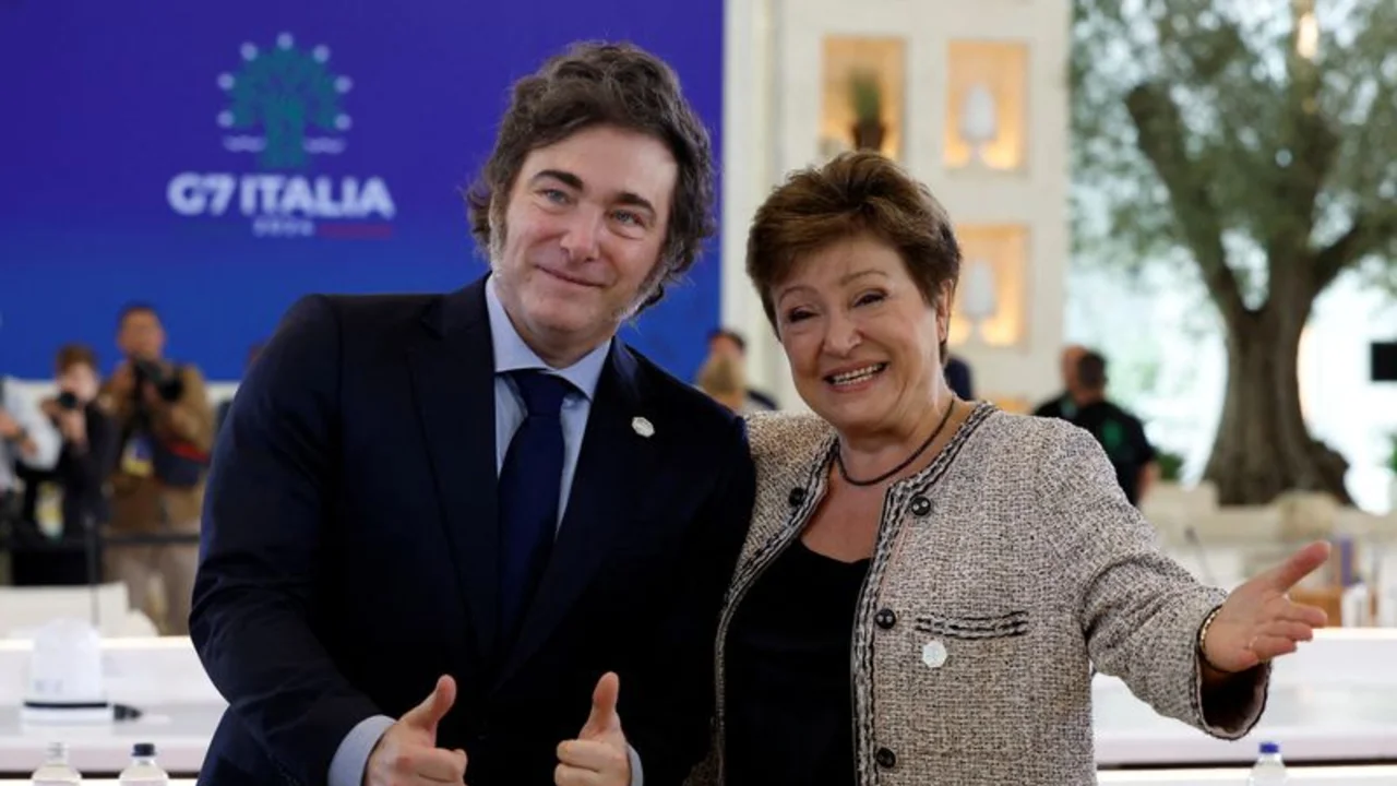 El FMI hace campaña por el Gobierno y pide "mantener el rumbo" en octubre