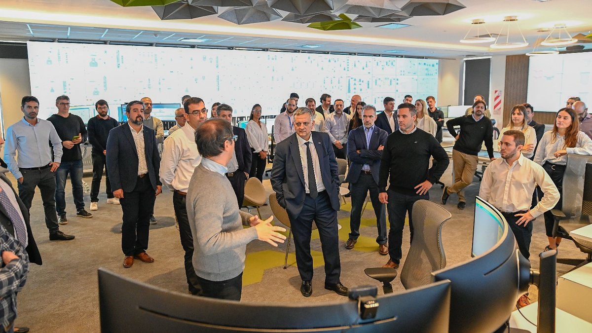 YPF inaugura el Real Time Intelligence Center en La Plata | El Destape ...