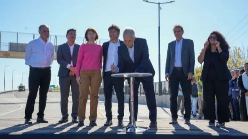  Soluciones habitacionales: en conjunto con La Plata, Axel Kicillof firmó un convenio para la construcción de viviendas