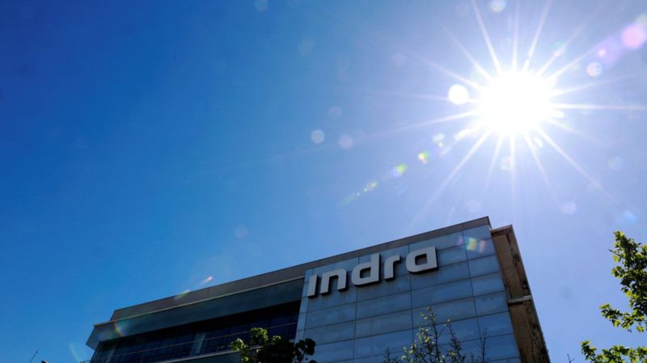 Indra estudia adquirir el contratista español de defensa Escribano M&E, según Expansión