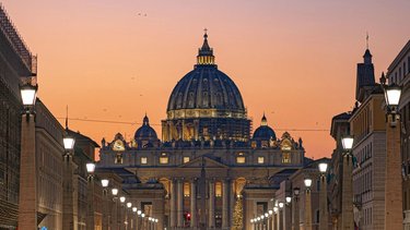 No es el oro y tienen millones: cuál es el "tesoro" más preciado que oculta el Vaticano