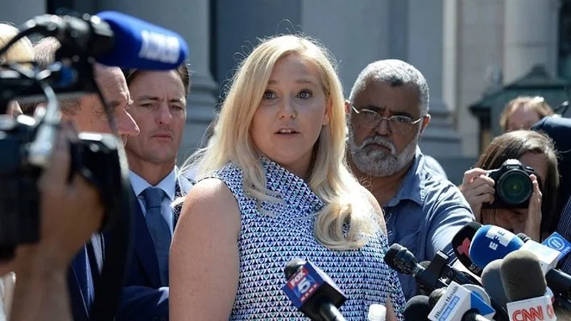 Se suicidó la mujer que denunció a Jeffrey Epstein y al principe Andrés