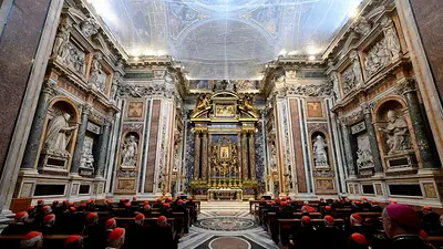 Los cardenales católicos se reúnen para debatir la fecha del cónclave del nuevo papa Los cardenales católicos se reúnen para debatir la fecha del cónclave del nuevo papa