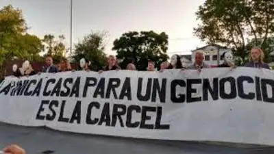 Denuncian que el Gobierno de Milei pidió la autorización para que genocidas cumplan condena en cárceles VIP Denuncian que el Gobierno de Milei pidió la autorización para que genocidas cumplan condena en cárceles VIP