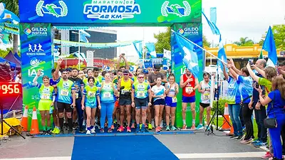 Éxito total: con más de 500 corredores, Formosa hizo historia en su primera maratón Éxito total: con más de 500 corredores, Formosa hizo historia en su primera maratón