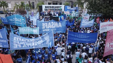 Sin oferta paritaria sobre la mesa, docentes apuntaron contra Pullaro: "Actitud autoritaria"