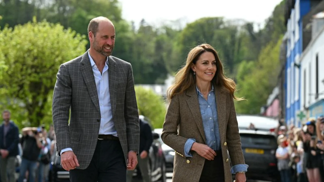 El príncipe Guillermo y su esposa Catalina regresan a Escocia para celebrar su aniversario de boda