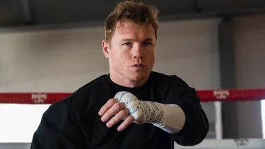 Sorpresa en el boxeo por la picante declaración de Canelo Álvarez para William Scull: "Verás lo que es"