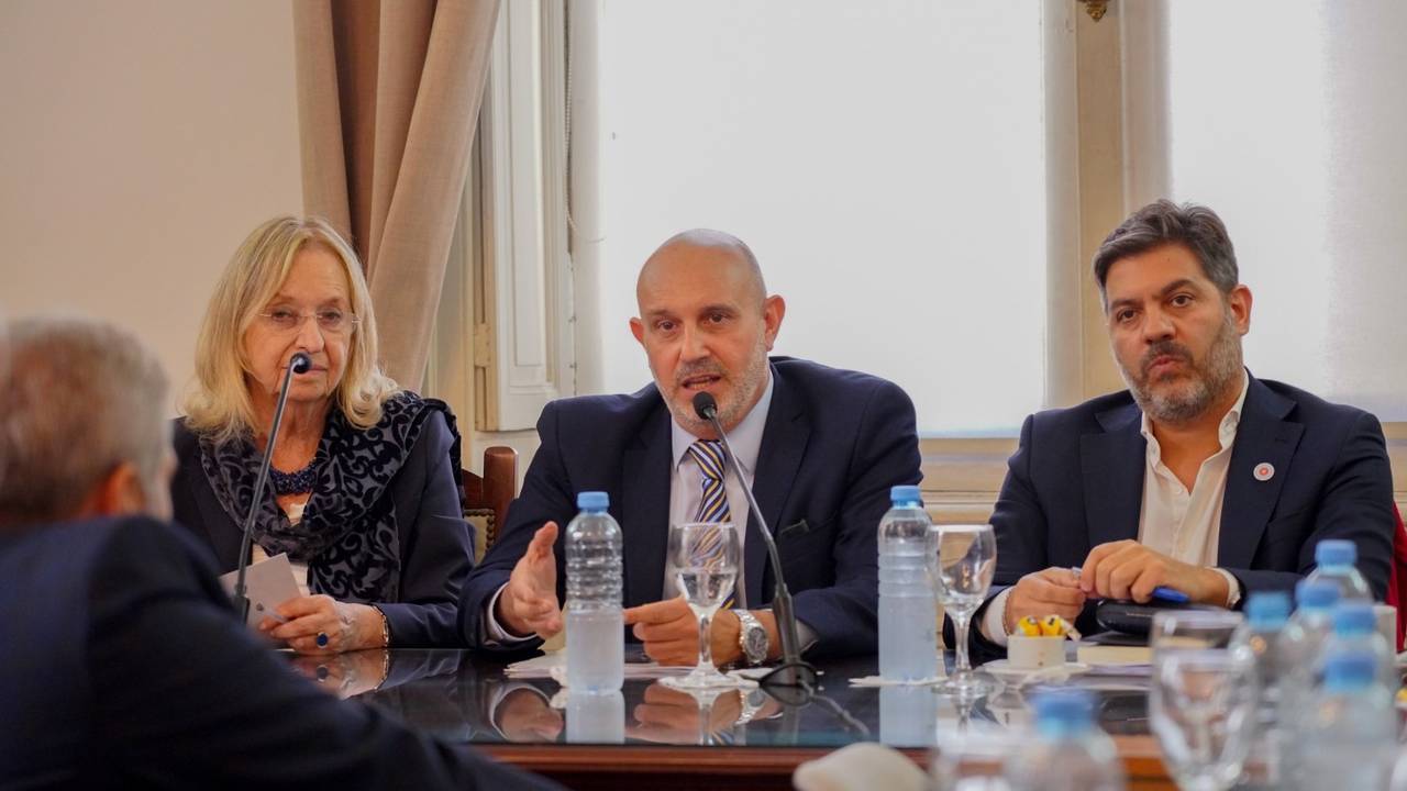 Tras la suspensión de las PASO, comenzó el debate del cronograma electoral bonaerense