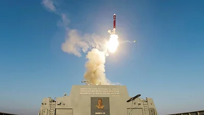 Corea del Norte realiza primer disparo de prueba del sistema de armamento de nuevo buque de guerra Corea del Norte realiza primer disparo de prueba del sistema de armamento de nuevo buque de guerra