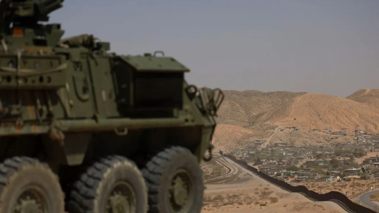 EEUU inicia primeros procesamientos a inmigrantes acusados de entrar en zona militar de frontera sur