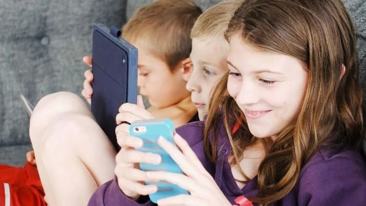 Niños celulares