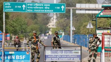 Pakistán dice que servicios de inteligencia ven probable una acción militar india en breve
