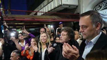 Milei encabezó un acto para empujar la candidatura de Adorni: "Nunca cumplieron"