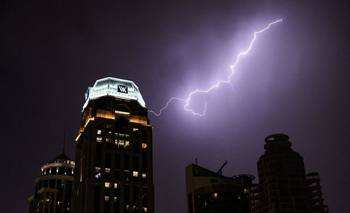 Un misil iraní impacta a un petrolero en aguas qataríes: Qatar | Crisis