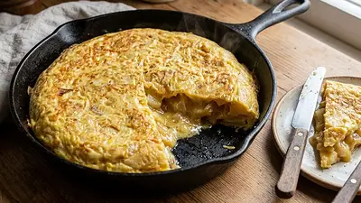 Cómo es la receta de la tortilla de papa cremosa. Cómo es la receta de la tortilla de papa cremosa.
