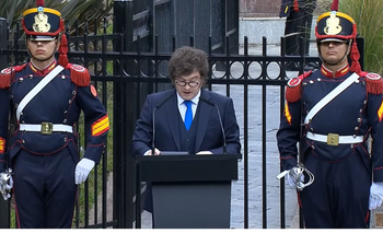 Milei reconoció una "deuda salarial" con los militares y adelantó cambios en obra social | Malvinas argentinas