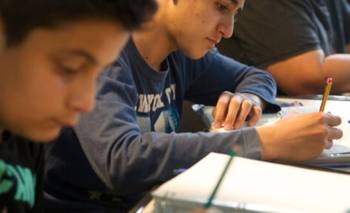 Ayuda Escolar ANSES: cómo cobrar los $85.000 si no la recibiste  | Anses