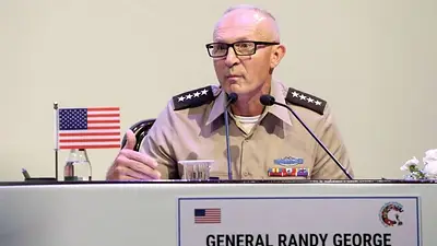 En medio de la guerra, destituyen al jefe del Ejército de Estados Unidos En medio de la guerra, destituyen al jefe del Ejército de Estados Unidos