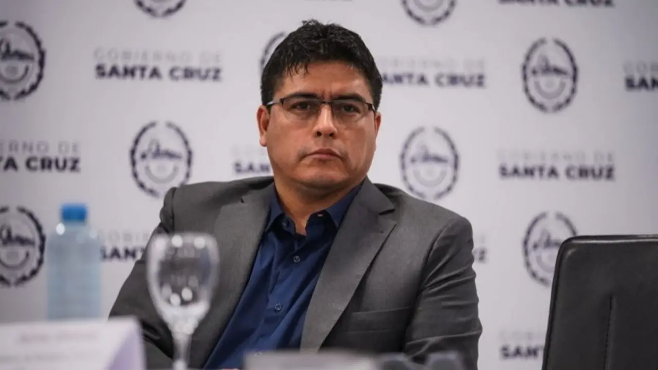 Denuncian que el pescado "barato" de Claudio Vidal proviene de empresas en conflicto