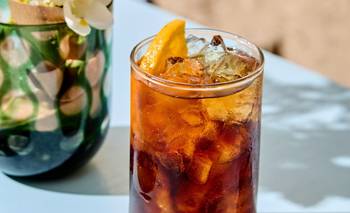 3 recetas para hacer vermut, según especialistas en este cóctel de especialidad | Recetas de cocina