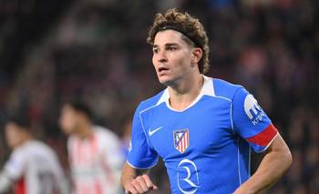 Por qué no juega Julián Álvarez en Atlético de Madrid ante Barcelona | Selección argentina