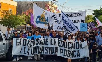 Docentes de Catamarca adhieren al paro universitario contra el ajuste de Milei. "Ilegal" | Universidades