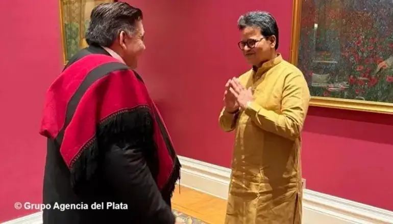 Mario Ishii lleva a la India la red del aprendizaje de la UNESCO, tras reunirse con el alcalde de Bombay