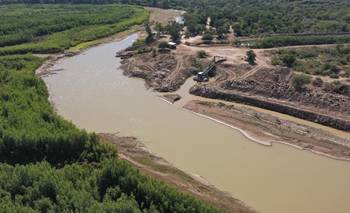 La provincia monitorea obras para fortalecer caminos y defensas hídricas | Obra pública