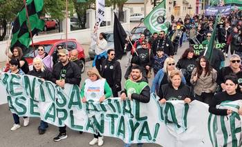 Trabajadores de ATE denuncian congelamiento salarial desde hace cuatro meses | Santa cruz 