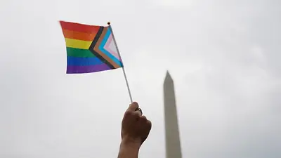 Trump pone fin a algunos acuerdos en materia de derechos civiles que respaldaban a los estudiantes transgénero Trump pone fin a algunos acuerdos en materia de derechos civiles que respaldaban a los estudiantes transgénero