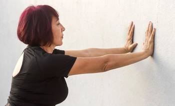 Los mejores tres ejercicios para fotalecer la fuerza después de los 60 años, según especia | Tercera edad